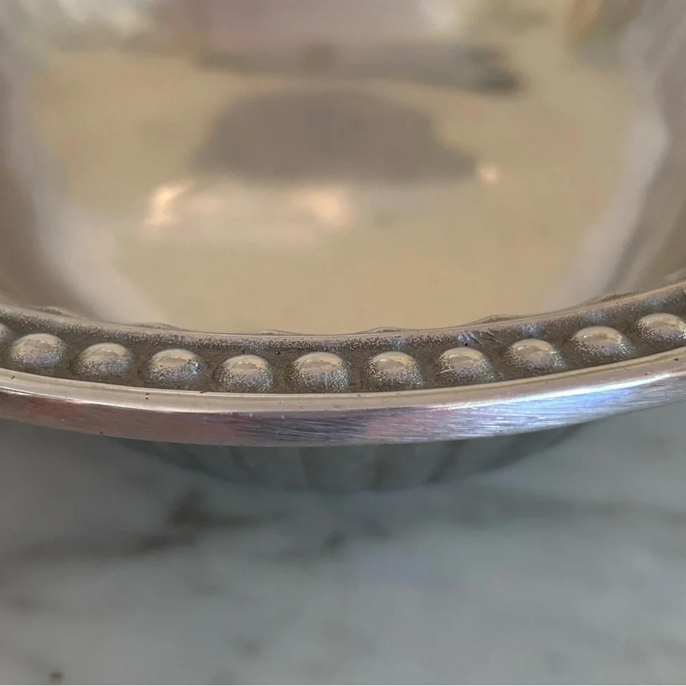 Wilton Armetale Flute and Pearls Oval Serving Bowl